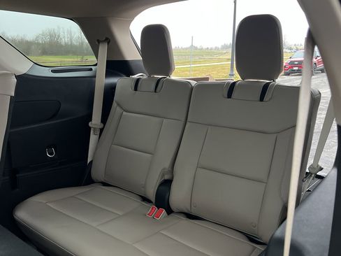 Used 2023 Ford Explorer XLT w/ Equipment Group 202A image 37