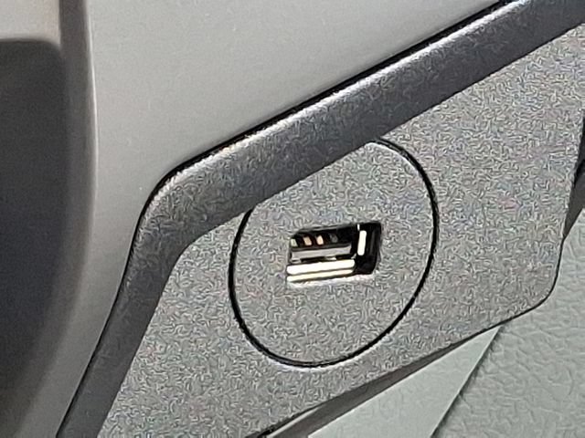 Used 2023 Ford F650 2WD Regular Cab Super Duty image 28