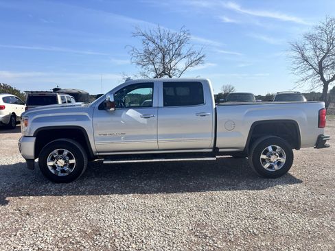 Used 2018 GMC Sierra 3500 Denali w/ Duramax Plus Package image 2