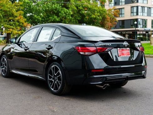 New 2025 Nissan Sentra SR w/ SR Premium Package image 4
