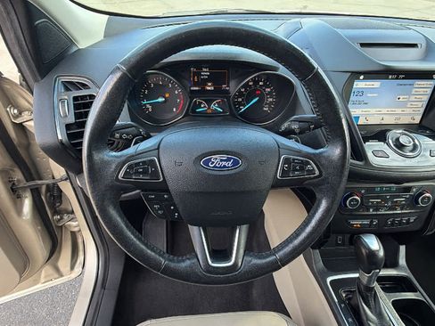 Used 2018 Ford Escape Titanium w/ Ford Safe & Smart Package AWD/4WD image 18
