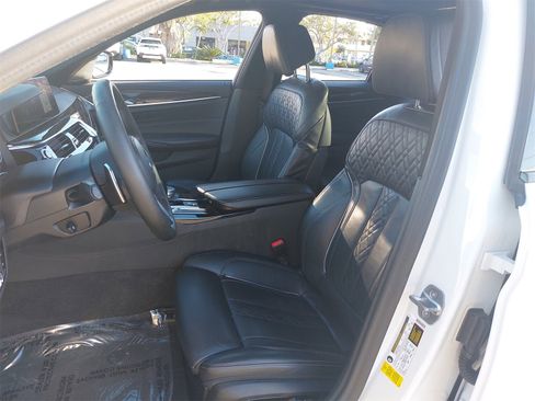 Used 2019 BMW 540i 540i w/ M Sport Package image 14