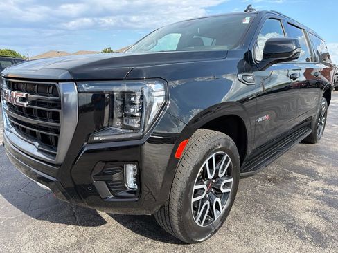 Used 2024 GMC Yukon XL AT4 w/ Technology Package AWD/4WD image 2