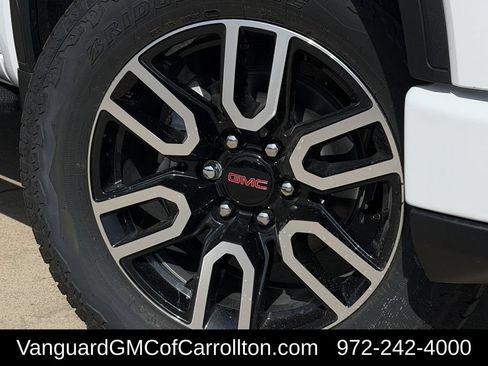 New 2026 GMC Sierra 1500 AT4 w/ AT4 Premium Package AWD/4WD image 9