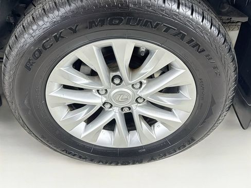 Used 2016 Lexus GX 460 w/ Premium Package AWD/4WD image 42
