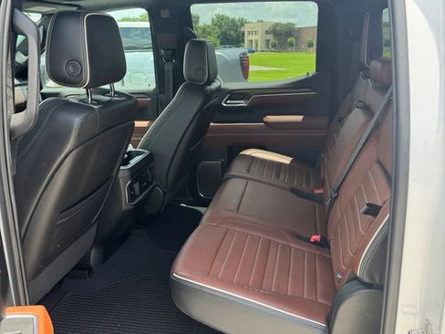 Used 2024 GMC Sierra 1500 Denali Ultimate AWD/4WD image 17