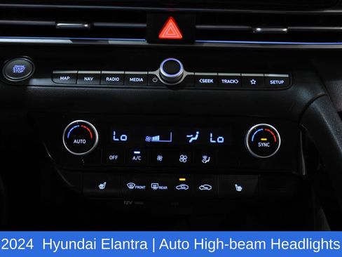 Used 2024 Hyundai Elantra SEL w/ Convenience Package FWD image 22