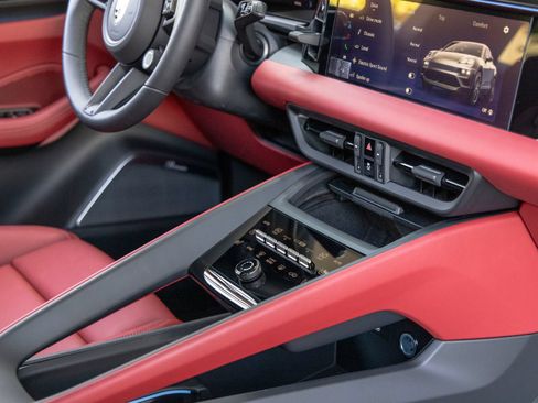 New 2025 Porsche Macan Turbo Electric AWD/4WD image 58