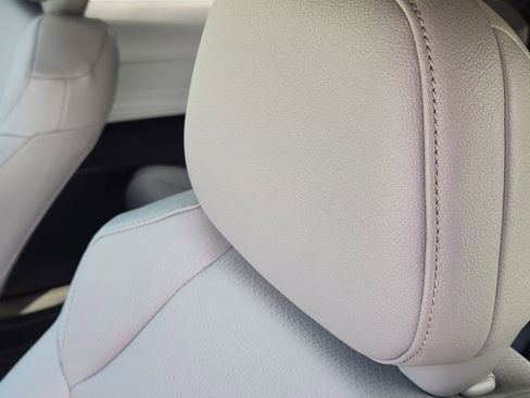 New 2026 Toyota Sienna XLE FWD image 14