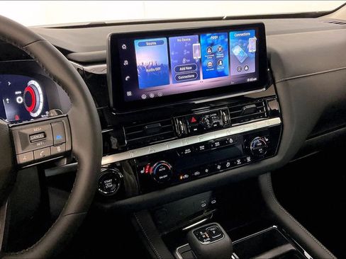 New 2026 Nissan Pathfinder SL image 11