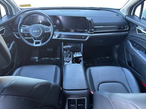 Used 2023 Kia Sportage EX image 10