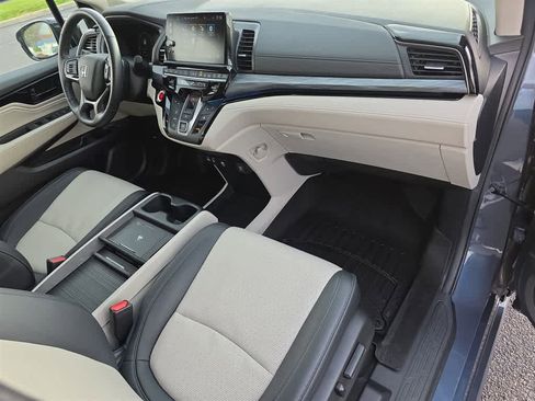 Used 2025 Honda Odyssey Elite image 12