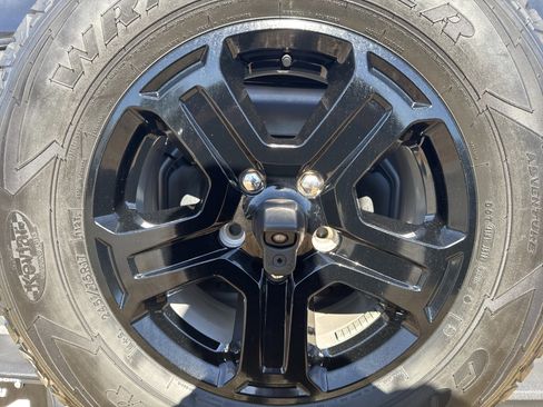 Used 2020 Jeep Wrangler Sport S image 26