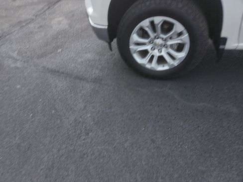 Used 2022 Chevrolet Silverado 1500 LTZ image 13