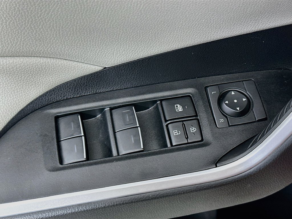 Used 2025 Toyota RAV4 XLE w/ Convenience Package AWD/4WD image 19