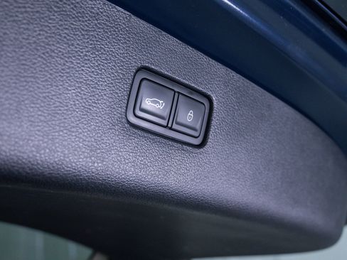 Used 2023 Genesis GV80 3.5T w/ Prestige Package AWD/4WD image 9