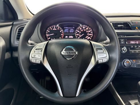 Used 2014 Nissan Altima 2.5 S FWD image 13