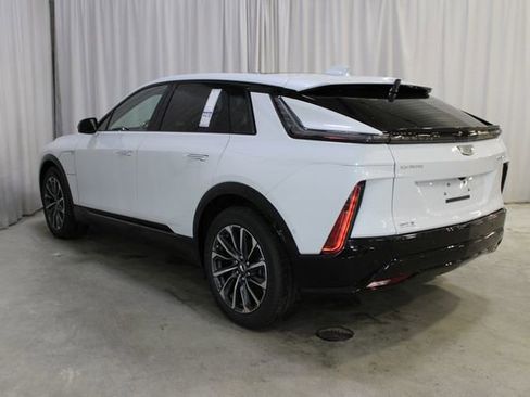 New 2026 Cadillac Lyriq Sport AWD/4WD image 29