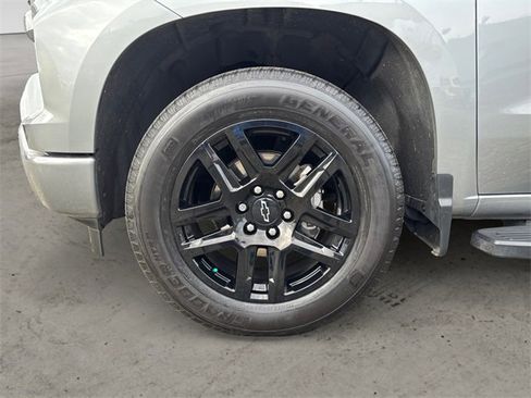 Used 2024 Chevrolet Silverado 1500 RST image 14