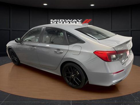 Used 2025 Honda Civic Sport image 3