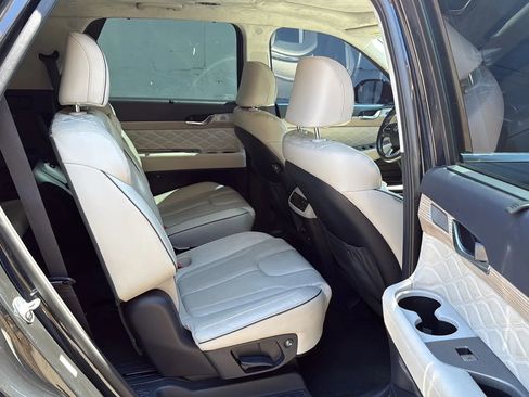 Used 2022 Hyundai Palisade Calligraphy image 26