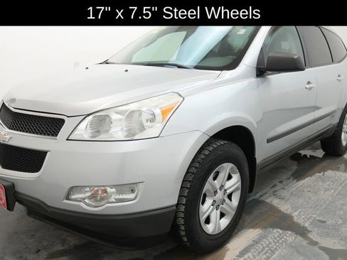 Used 2012 Chevrolet Traverse LS image 3