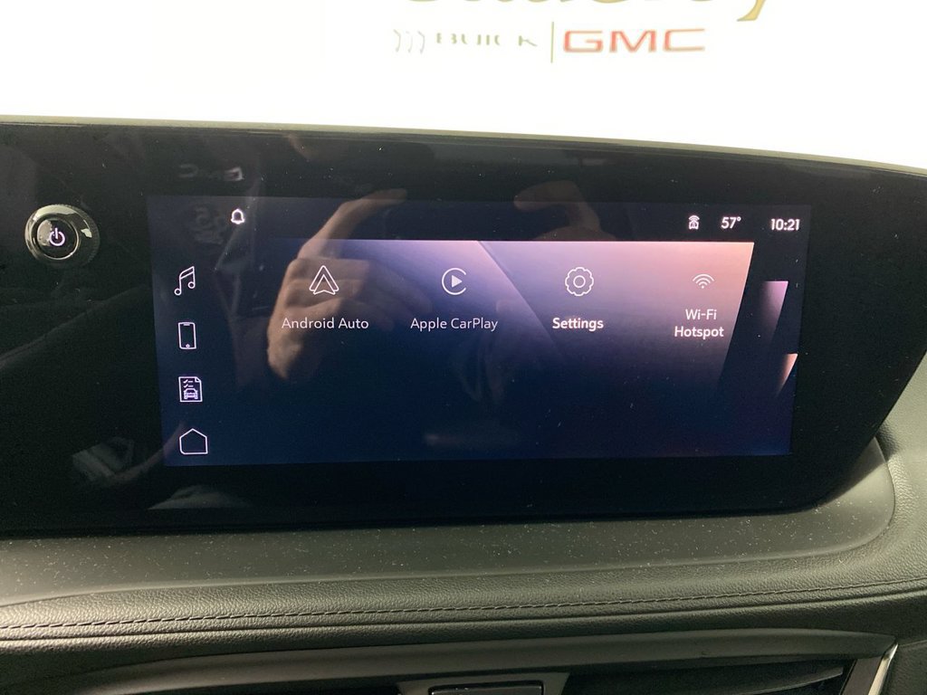 Certified 2024 Buick Encore GX Preferred w/ Comfort Package FWD image 16