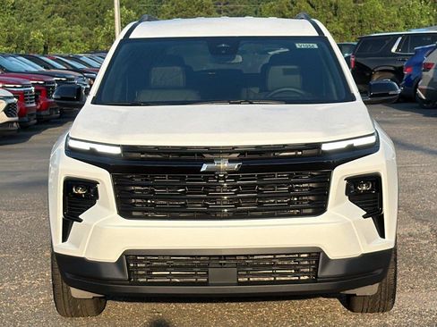 New 2027 Chevrolet Traverse LT w/ Midnight/Sport Edition FWD image 2