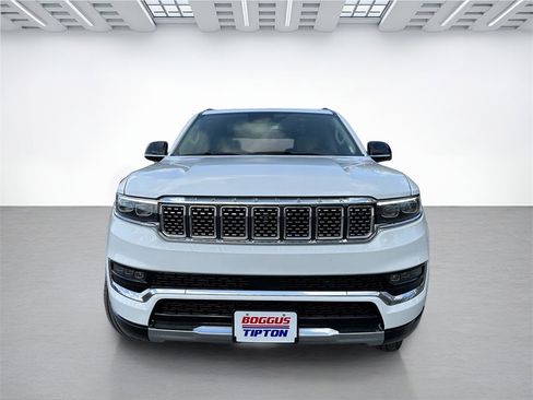 New 2023 Jeep Grand Wagoneer 4WD w/ Flexible Seating Group image 8