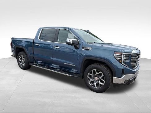 Used 2024 GMC Sierra 1500 SLT AWD/4WD image 7