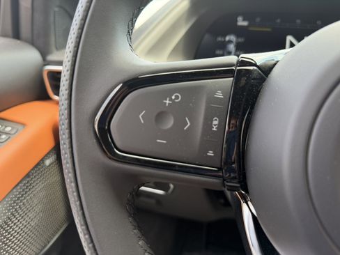 Used 2025 Lotus Emira RWD image 15