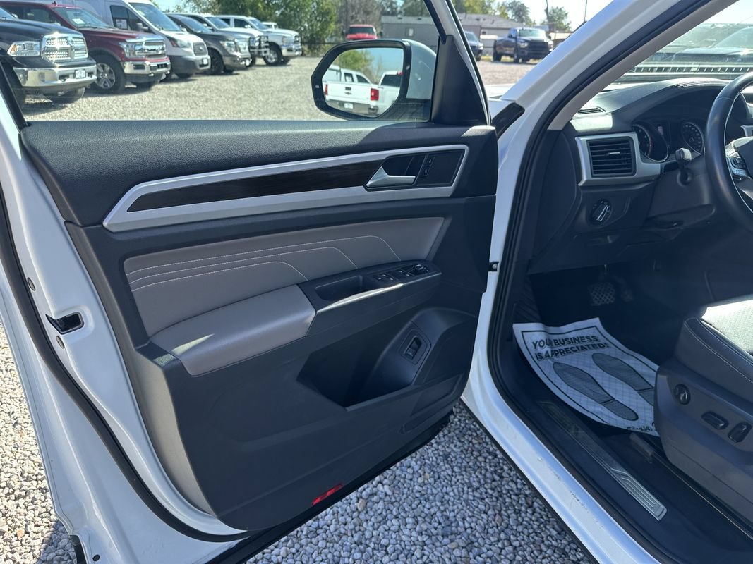 Used 2021 Volkswagen Atlas SE AWD/4WD image 33