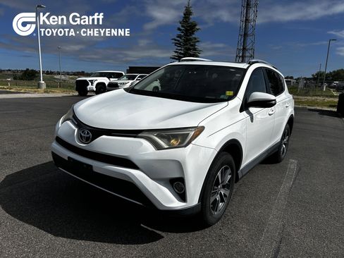 Used 2016 Toyota RAV4 XLE AWD/4WD image 1