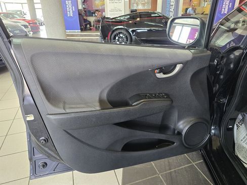 Used 2010 Honda Fit image 7