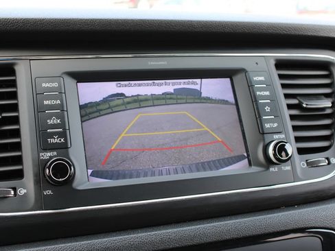 Used 2019 Kia Sedona EX FWD image 17