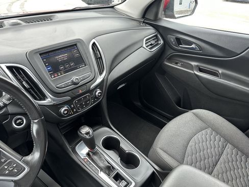 Used 2021 Chevrolet Equinox LT image 41