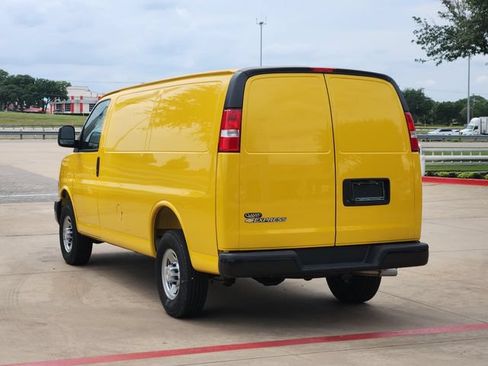 New 2025 Chevrolet Express 2500 RWD image 3