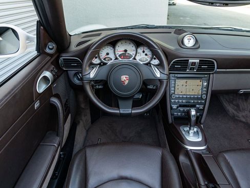 Used 2011 Porsche 911 Carrera 4S AWD/4WD image 25