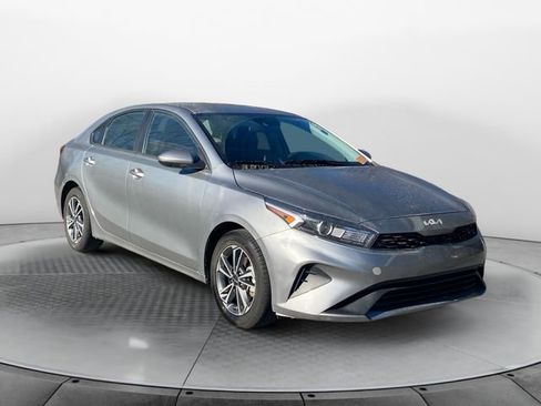 Used 2024 Kia Forte LXS image 7