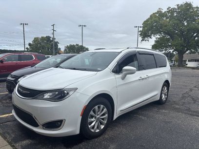 Used 2018 Chrysler Pacifica Touring-L Plus