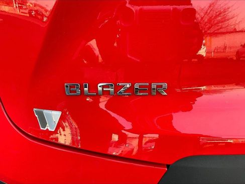 Used 2024 Chevrolet Blazer LT w/ Convenience Package image 24