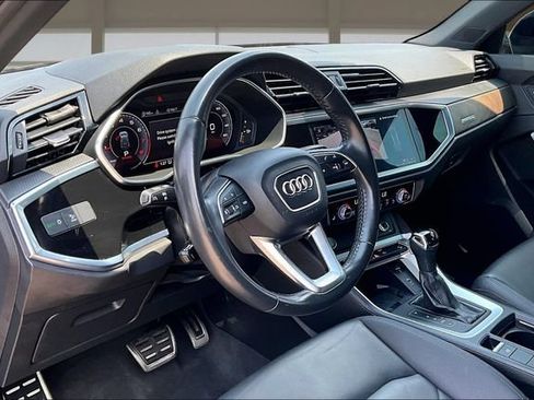 Used 2020 Audi Q3 2.0T Premium Plus w/ Premium Plus Package AWD/4WD image 14