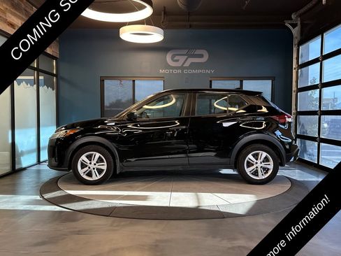 Used 2024 Nissan Kicks S FWD image 6
