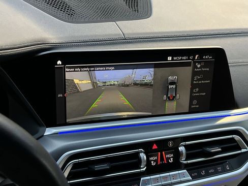 Used 2023 BMW X6 xDrive40i w/ Luxury Seating Package image 17