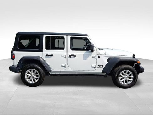 Used 2023 Jeep Wrangler Sport S image 8