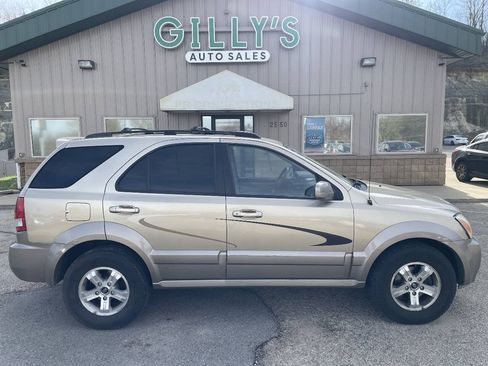 Used 2003 Kia Sorento EX AWD/4WD image 2