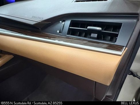 Used 2017 Lexus ES 300h FWD image 28