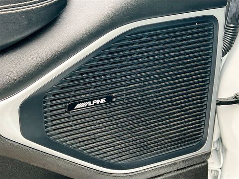 Used 2024 Jeep Wagoneer Series II w/ Flexible Seating Group image 19