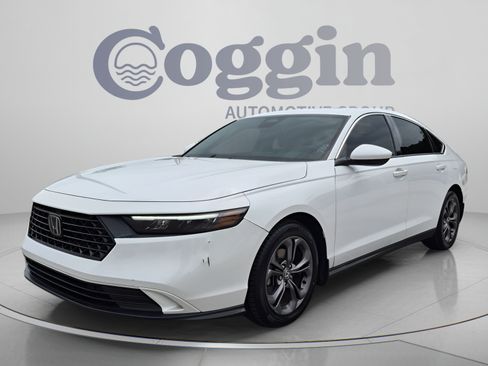 Certified 2023 Honda Accord EX image 2