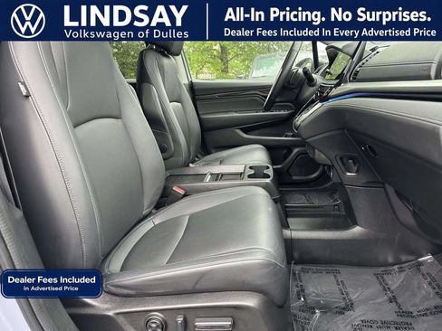 Used 2024 Honda Odyssey Touring image 12